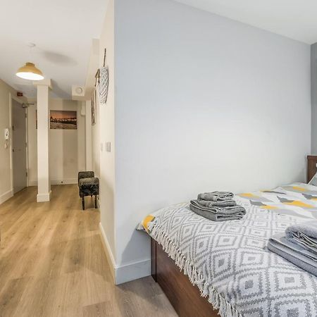 Relaxing & Cozy Studio Apartment - Oasis In The Heart Of Edinburgh - Sleeps Up To 3 Guests المظهر الخارجي الصورة