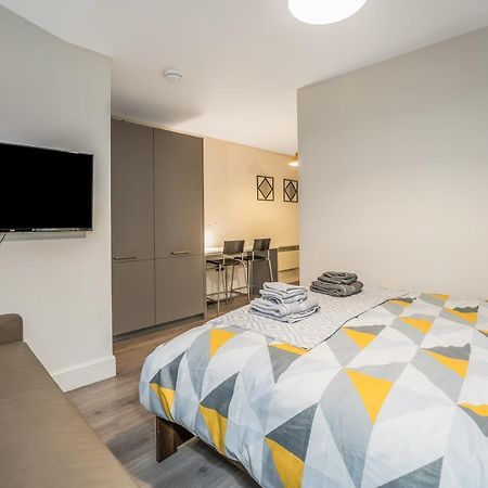 Relaxing & Cozy Studio Apartment - Oasis In The Heart Of Edinburgh - Sleeps Up To 3 Guests المظهر الخارجي الصورة